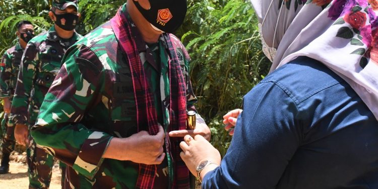 Sukarela, Masyarakat Lalembu Siapkan Lahan Koramil Bagi Kodam Hasanuddin