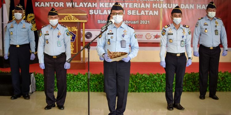 Membangun Zona Integritas, Karutan Pinrang Pimpin Ikrar Deklarasi Janji Kinerja se-Ajatappareng