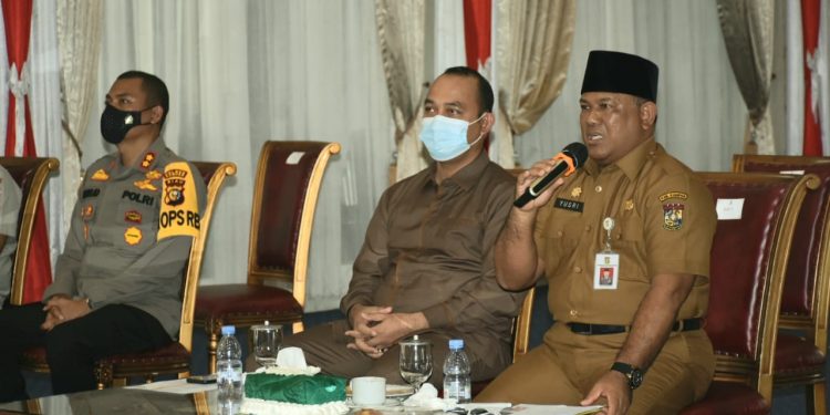 Bupati Kampar Ikuti Rakor Pengendalian Kebakaran Hutan dan Lahan (KARHUTLA) Provinsi Riau Secara Virtual