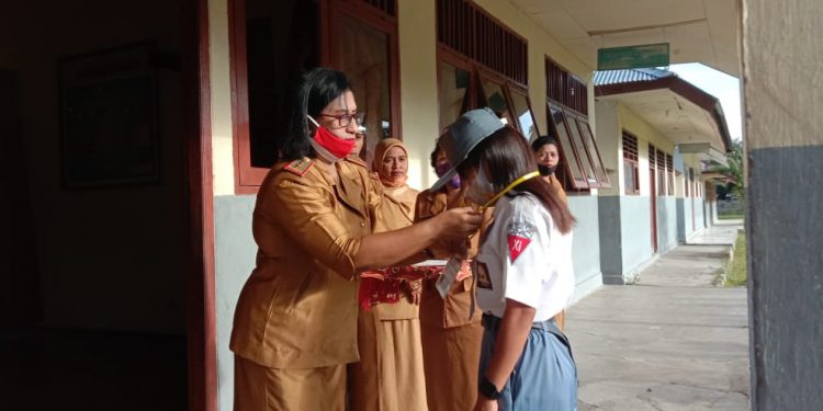 112 Siswa Siswi SMA Negeri 19 SBB Lakukan USBN Dengan Prokes Ketat.