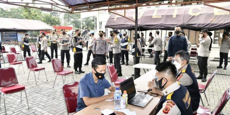 Menteri Pertahanan RI Prabowo Subianto Mengapresiasi Dalam Produksi Kapal Selam