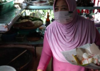 penjualan kami di tengah pandemi covid-19 ini jauh menurun