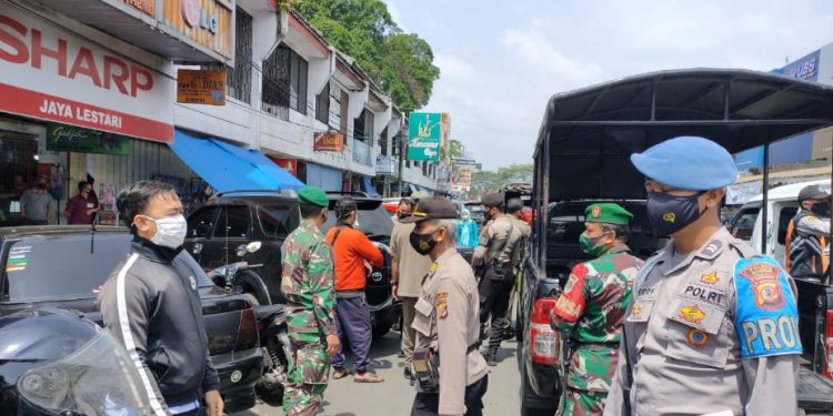 POLRES KUNINGAN GELAR OPERASI YUSTISI GABUNGAN PENDISIPLINAN MASYARAKAT TERAPKAN PROKES