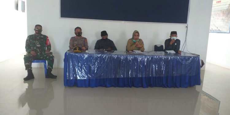 Hari pertama ini Bulan Suci Ramadhan 1442 H, Forkopimcam kecamatan Ulaweng Gelar Rakor