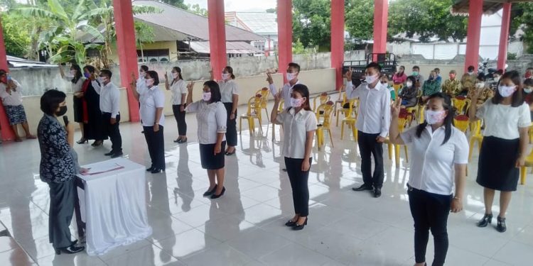 PemDes Teep Lantik Perangkat Desa , 14 Personil siap Bekerja untuk Rakyat