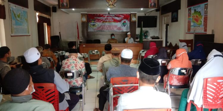 Komitmen, Pemdes Mekarsari Realisasikan BLT DD Dan Insentif Guru Ngaji Menjelang Idul Fitri