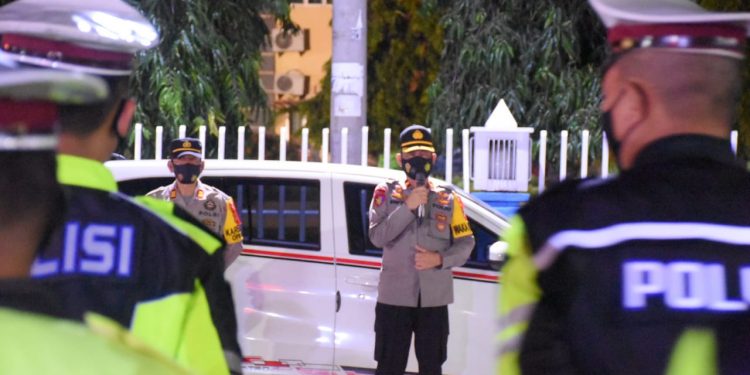 WAKA POLRES BULUKUMBA PIMPIN APEL KESIAPAN PENGAMANAN MALAM TAKBIR IDUL FITRI 1442 H