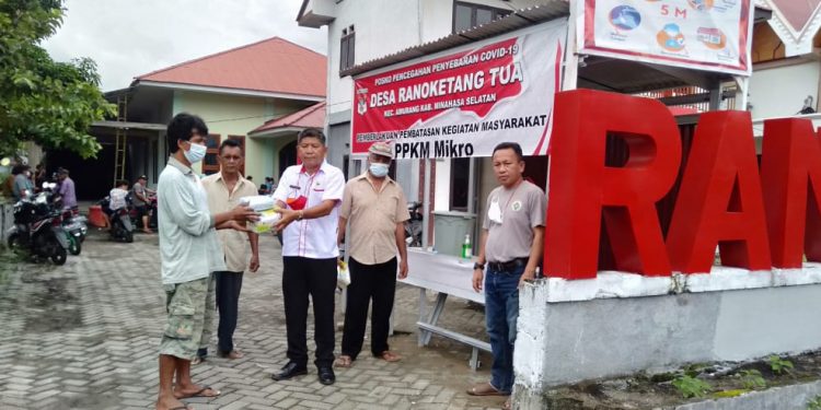 Bangun Posko Covid-19 dan Bagikan Masker , PemDes Ranoketang Tua salurkan BLT- DD 116 KPM