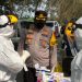 Kapolres Siak Pimpin Pelaksanaan Tes Swab Kepada Masayarakat Dari Luar Kota Di Posko Penyekatan