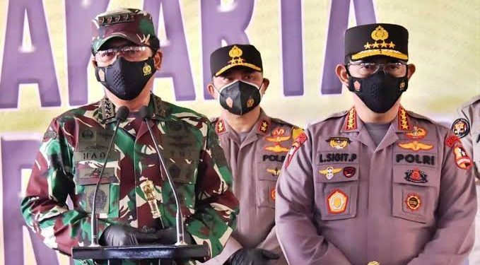 Beri Arahan Khusus Kepada Anggota TNI-Polri yang Bertugas di Papua Panglima dan Kapolri Menitip Pesan Sakral