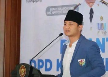 Mochamad Nur Aripin Lantik Pengurus DPD KNPI Tulungagung