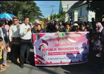 Keluarga Besar Gugus 05 Keruak Ikut Kegiatan Pawai Alegoris HUT RI ke 77, Dengan Semangat Pulih Lebih Cepat Bangkit Lebih Kuat.