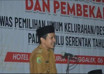Wabup Trenggalek Hadiri Pelantikan 157 Pengawas Kelurahan dan Desa Se-kabupaten