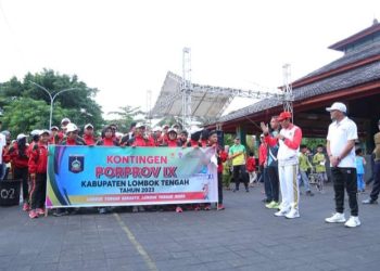 Wakil Bupati Lombok Tengah Melepas 393 Atlit yang Bakal Mengikuti Pekan Olah Raga Provinsi (Poprov X1 2023). 