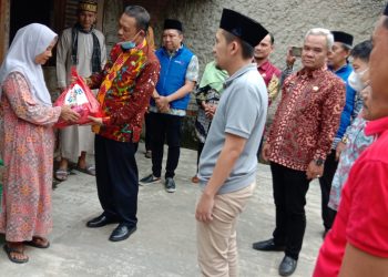 Bersama Jajarannya Wakil Bupati Ardian Bertandang ke Masyarakat di Seputar Kota