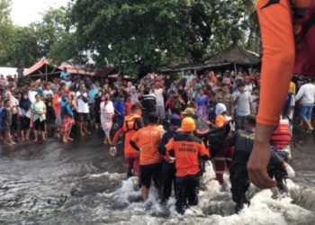 Hilang 5 Hari, Tim SAR Temukan Anak Perempuan yang Terseret Ombak di Pantai Ketapang.