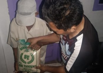 Kabiro Tabloid Pilarpost Malang Beri Bantuan Lansia Sitiarjo