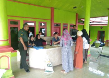 Penyerahan Bantuan Pangan Non Tunai (BPNT) Di Pringgodani Berjalan Lancar