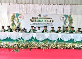 Tiga Guru Besar UIN Mataram Selaku Alumni Ponpes Al Ishlahuddiny Hadiri Wisuda STID MI Al Ishlahuddiny ke 12 dan Memberi Orasi Ilmiah.