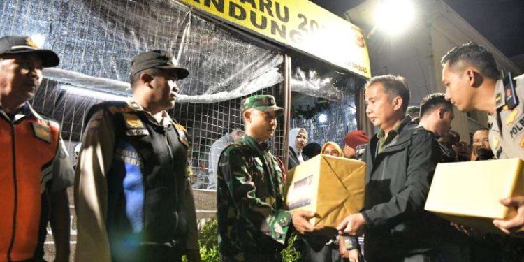 Bey Machmudin Patroli Gabungan di Malam Tahun Baru 2024