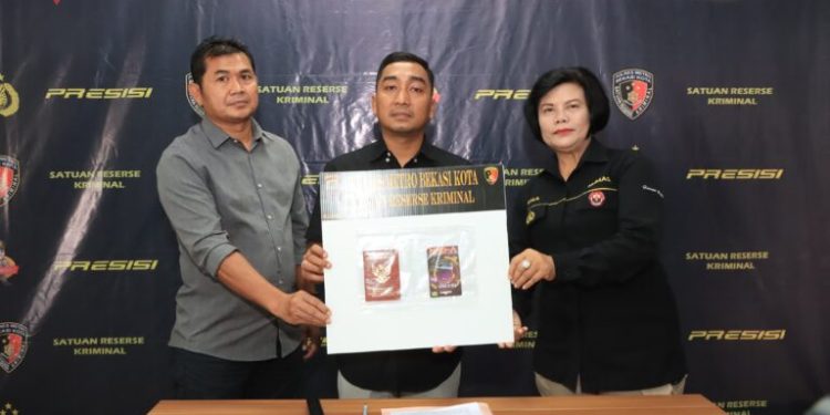 Polres Metro Bekasi Kota Gelar Pengungkapan Kasus Tindak Pidana KDRT di Jatiasih