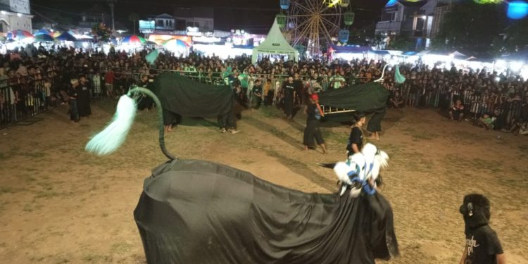 “Brotoseno Paradise Mberot ” Hebohkan Wonokerto Di Gebyar Bantengan