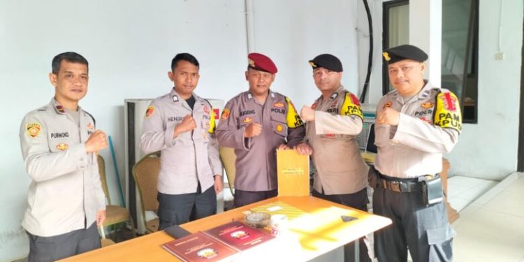 Humas Polres Metro Bekasi Kota Giat Pengaman Dan Pengaturan Di Kantor KPU Bekasi