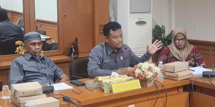 DPRD Nunukan Gelar RDP Dengan PLN dan Aliansi Mahasiswa Peduli PLN