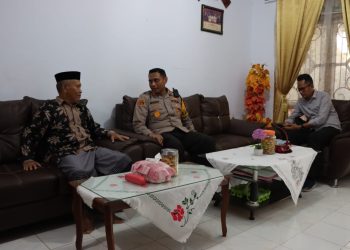 Kapolres  Pantau Pelipatan Surat Suara Di Gudang Logistik KPU Bantaeng