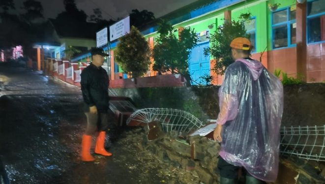 Pagar Beton SDN 2 Parigi Tagogapu Padalarang Ambruk Saat Kegiatan Belajar Mengajar Selesai, Ini Kata Kabid SD