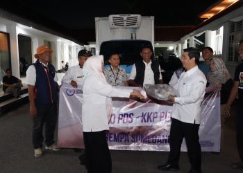 KKP Gerak Cepat Bantu 1,6 Ton Ikan ke Korban Gempa Sumedang