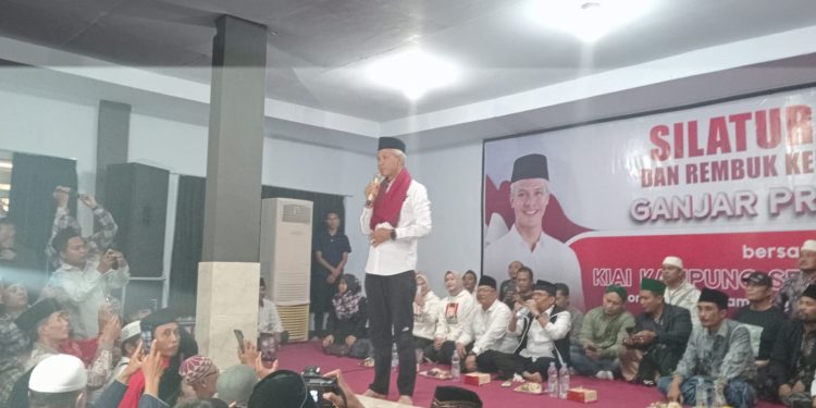 Silaturohmi “Ganjar Pranowo ” calon presiden nomor urut 03.di pondok pesantren”babussalam”