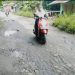 Jalan Kampung Legok Kupat Ugreum: Desakan Warga untuk Renovasi Sebelum Terjadi Korban, Pemda KBB Diminta Respons Cepat