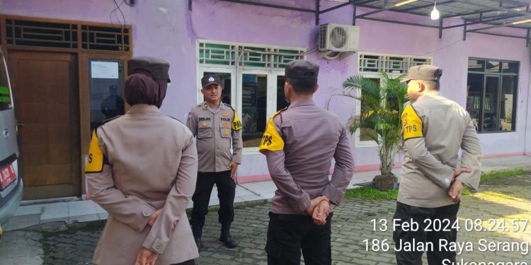 Di Kabupaten Bone, Pj. Bupati Bantaeng Salurkan Hak Pilihnya