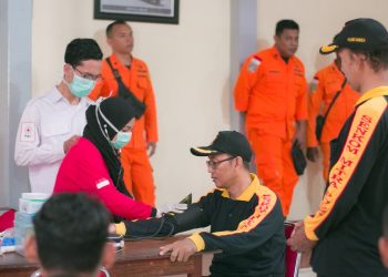 Menjelang HUT Kota Semarang ke 477 BPBD Kota Semarang Bersih Sungai Kali Babon