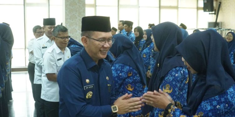 Dani Ramdan Lantik 66 Pejabat Fungsional di Lingkungan Pemkab Bekasi