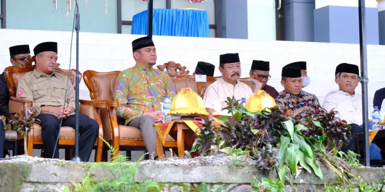Menyentuh Lebih Dekat.,Bupati Gowa Resmikan Pos Pelayanan Publik di Tombolopao Saat Safari Ramadhan