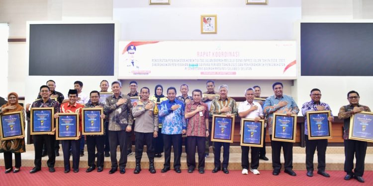 Resmikan Cabang PT Bank Mandiri Tanetea, Pj Bupati Upayakan Pengoperasian KIBA
