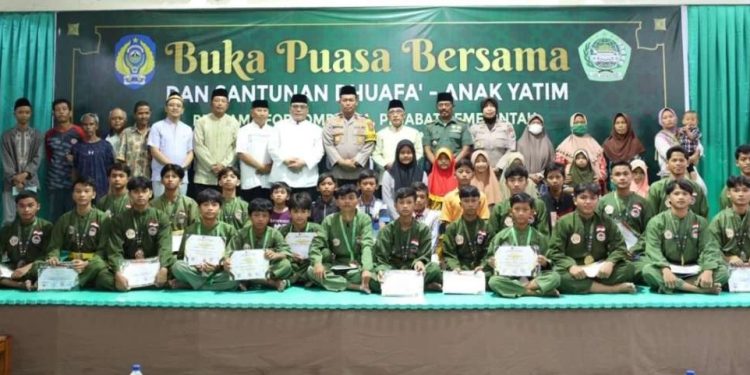 Sangat Berkonstribusi Terhadap Peningkatan Sarana Kejaksaan, Bupati Gowa Raih Penghargaan Role Model Kepala Daerah dari Kajati Sulsel