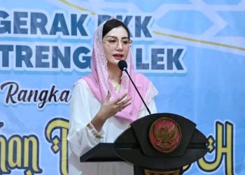 Ketua Tim Penggerak PKK Trenggalek Menggelar Pondok Ramadhan Bersama Organisasi Wanita Dan Anak Yatim
