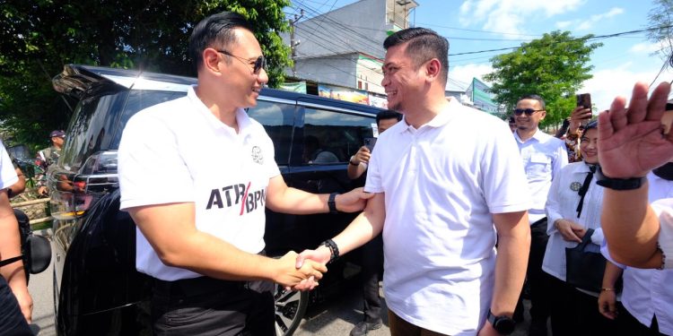 Bupati Gowa Nilai Program PTSL Bantu Minimalisir Permasalahan Tanah Saat Mendampingi Menteri ATR BPN Serahkan Sertipikat ke Masyarakat Gowa