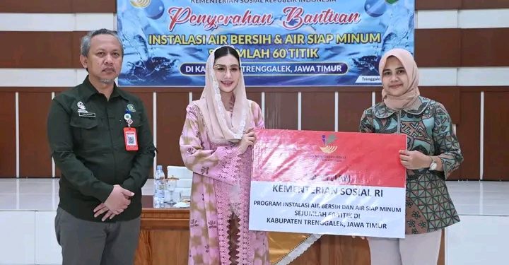 60 Titik Instalasi Air Bersih dari Kemensos, Ketua TP PKK Trenggalek, Novita Hardini : Semoga Beri Multiples Efek Untuk Masyarakat