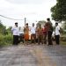 Bupati Trenggalek Tinjau Perbaikan Jalan Jelang Lebaran