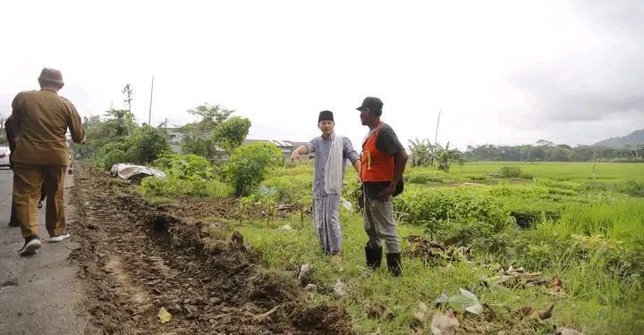 Pendampingan Kejaksaan, Mas Ipin Harapkan Perbaikan Jalan Kedunglurah-Krandegan Cepat Rampung dan Berkualitas