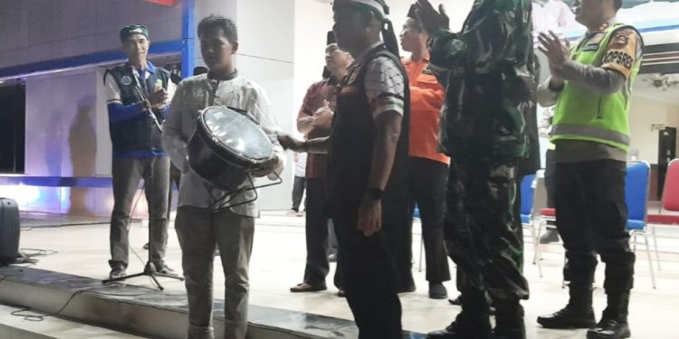 PJ Bupati Empat Lawang melepas pawai takbiran malam Hari Raya Idul Fitri1445 H/2024