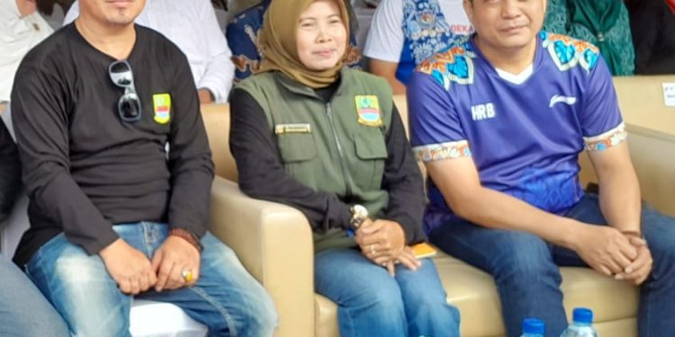 Kepala Desa Kedungwaringin Hj.Tita Komala S.Pd, Sangat Terimakasih Adanya Acara Botram Berkolaborasi Terus Melani Masyarakat