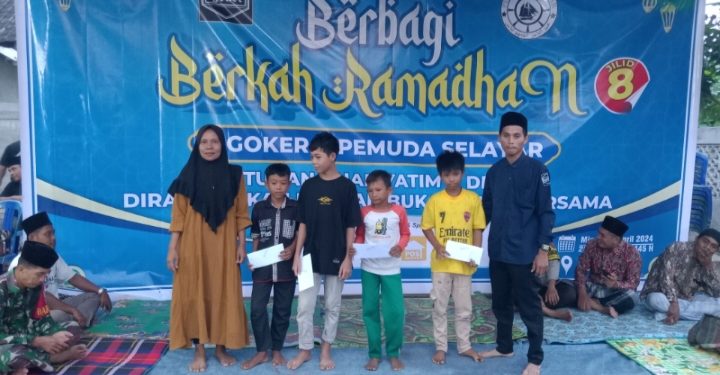 OGOKER dan Pemuda Selayar Berbagi Berkah Ramadhan Dengan Menyantuni Anak Yatim.