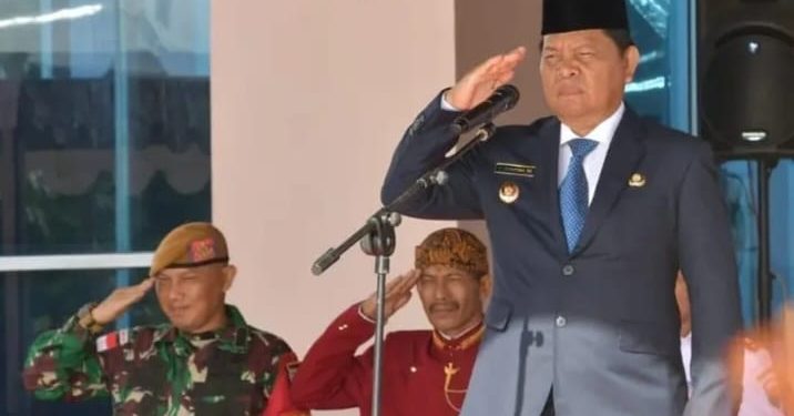 Mendengar Pidato Menteri Nadiem Hingga Berjepen Kolosal, Meriahnya Peringatan Hari Pendidikan Nasional di Halaman Kantor Bupati