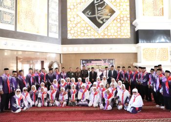Sekda Bantaeng, Lepas 208 Calon Jamaah Haji Tahun 1445H/2024M.