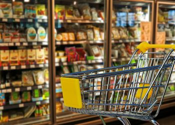 Satpol PP Kota Cimahi Awasi Jam Operasional Minimarket